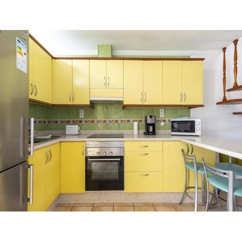 Belvilla by OYO Bungalow Las Brisas, cleaning included