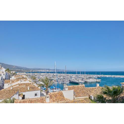 BENAbOLA PUERTO BANUS by La Maison Marbella Rentals