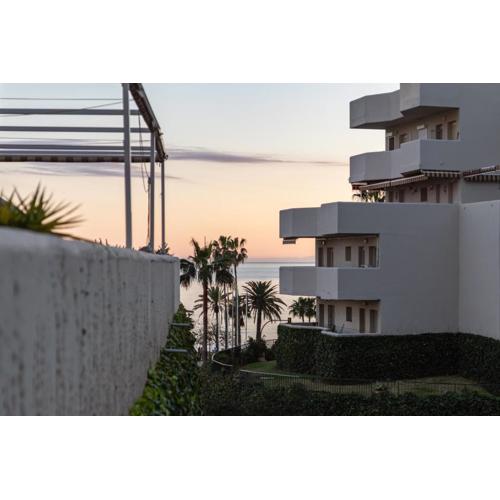 Benalbeach Loft Garden and Sea View
