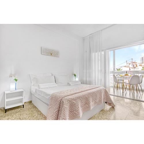 Benidorm Beach M y G