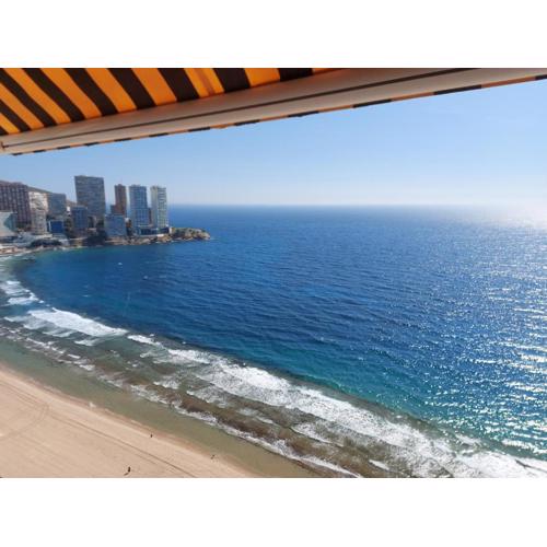 BENIDORM, Las Damas, primera línea de playa de Levante