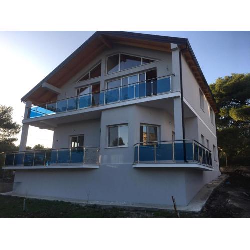 Benjy’s Villa(B&B)