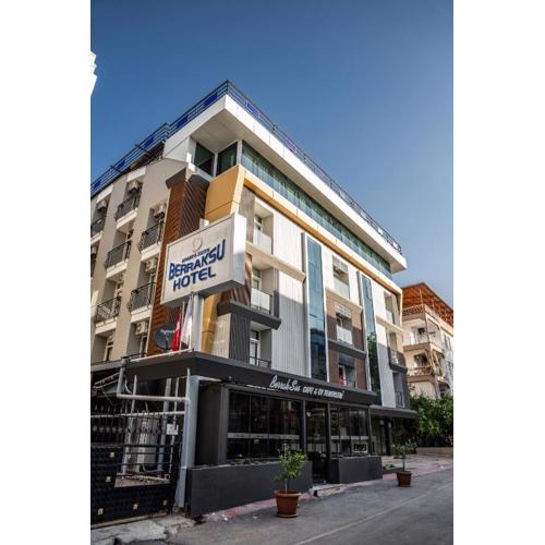 Berrak Su Hotel