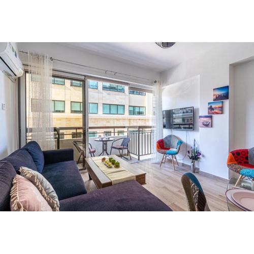 Berries 1-BR Apt in Larnaca