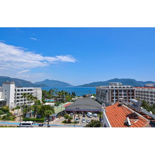 BERRY BELLA HOTEL