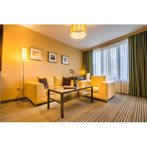 Best Western Plus Olives City Hotel - Free Pool & Parking