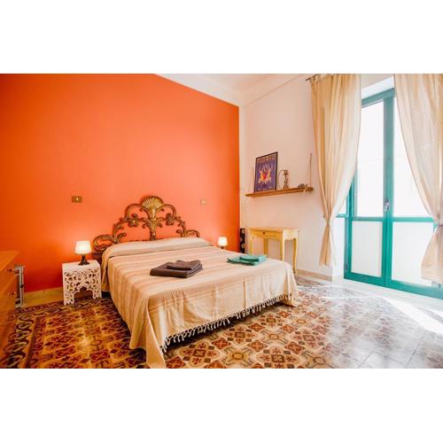 Between the Center and the Station - Trapani Apartment