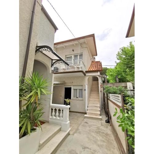 Bezzi Apartments