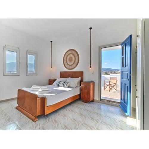 Bianca home with panoramic 180 sea view
