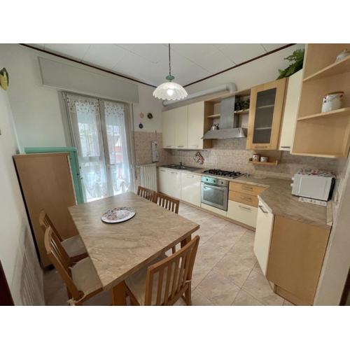 Big Apartment with 3 rooms