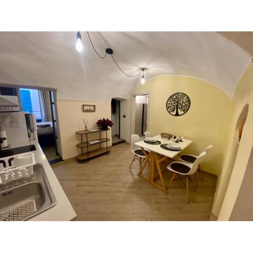 Bike Room - SEA CAVES Pietra Ligure