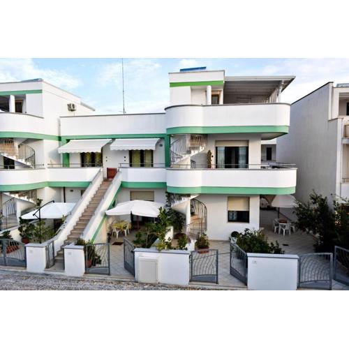 Bilocale con balcone a due passi dal mare - Teresa Houses