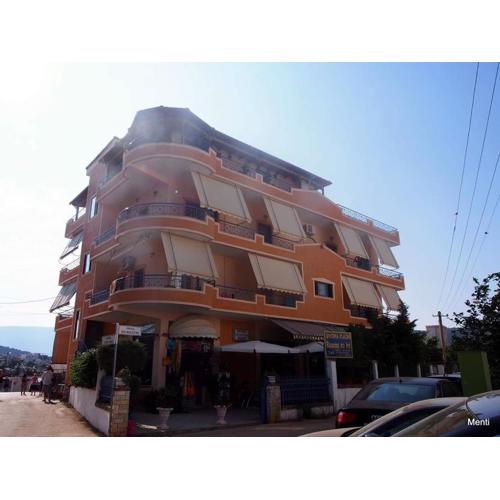 Biraci Residence