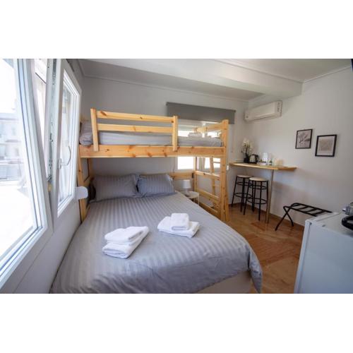 Birdhouse Apartment Athens