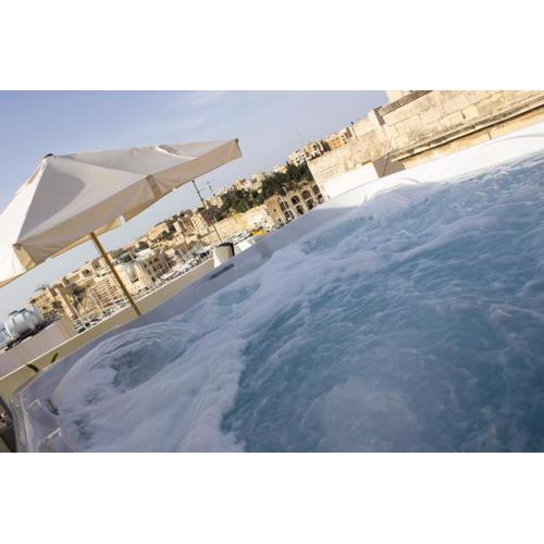 Birgu Lodge ground floor with Jacuzzi 0