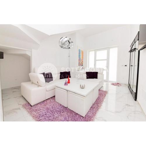 Black Diamond - Luxury Apartment