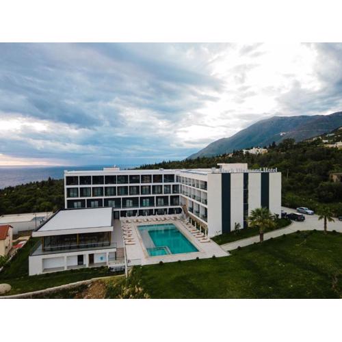 Black Diamond Hotel Dhermi
