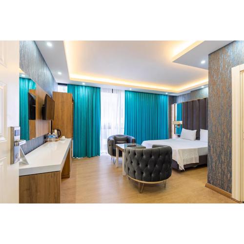 Black Palace Hotel
