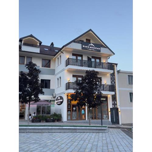BlackMountain Hotel