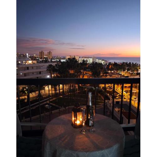 Blanco&Azul - Ocean View Balcony, Pool and Perfect Location