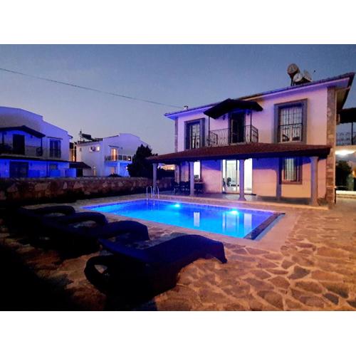 Bluberry Calis beach villa with privat pool