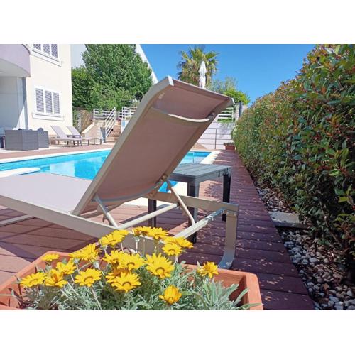 BLUE apartment with shared pool