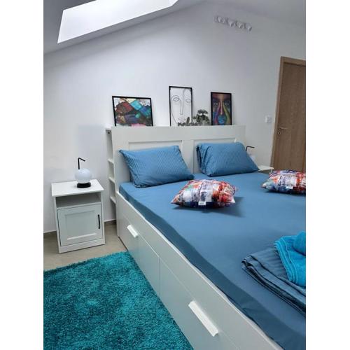 Blue Central Apartment