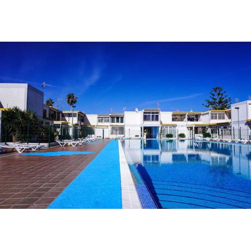Blue Coast Apartment with POOL & WIFI