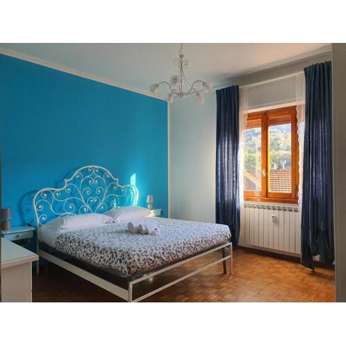 Blue Daisy Apartment