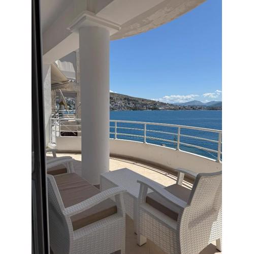 Blue Deluxe Apartment Saranda