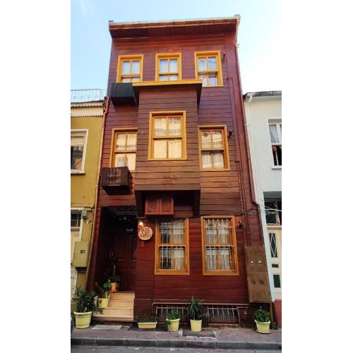 Blue Eye Suites
