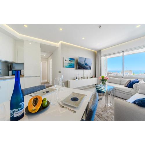 Blue Gold Escape in Ocean Garden