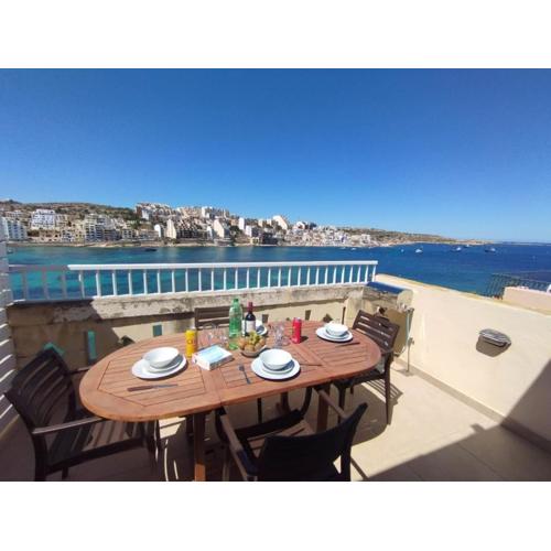 Blue Harbour Seafront Penthouse with large terrace with panoramic sea views - by Getawaysmalta