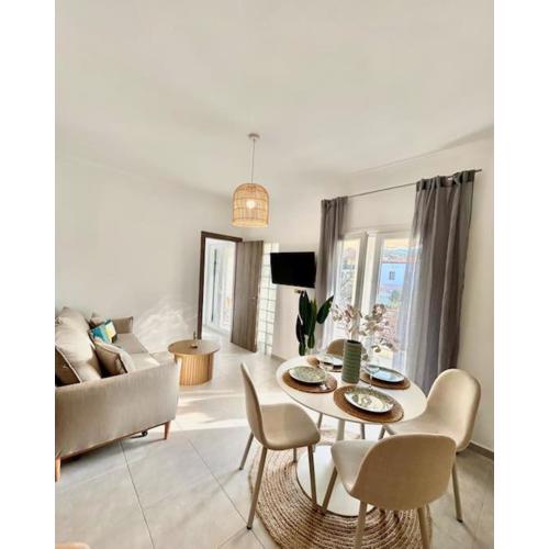Blue Marine Luxury Apartment