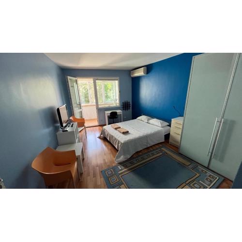 blue room