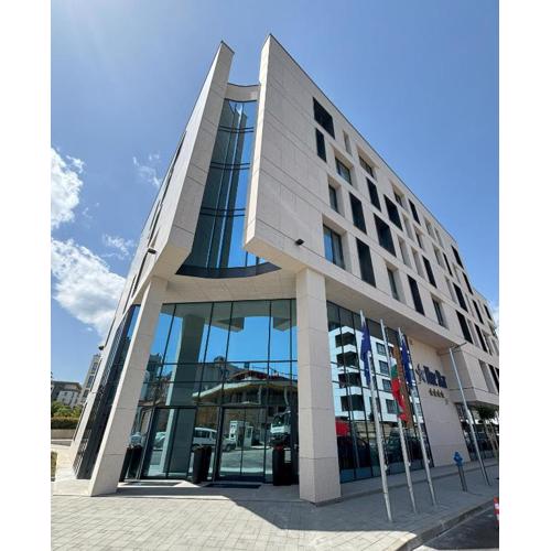 Blue Star Luxury Hotel