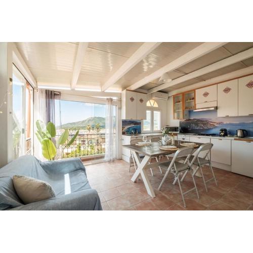 Blue Sun Suite - Panoramic View & Swimming Pool