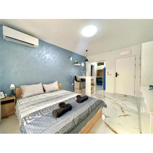 BlueRoom-самостоятелна стая private room