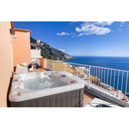 BlueVista Dreamscape Home -Terrace Jacuzzi/Hot Tub