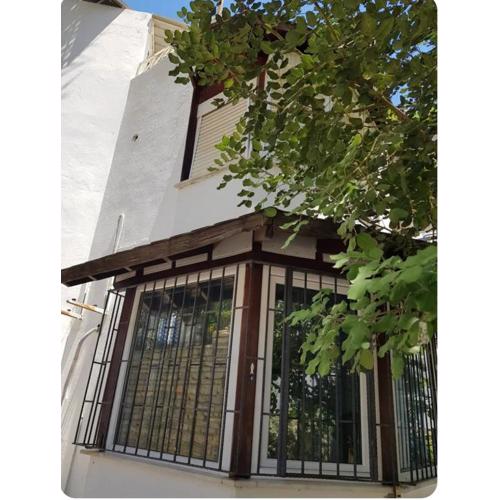 Bodrumda şirin ev