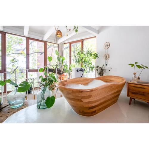 Boheme House with Bathtub & Terrace