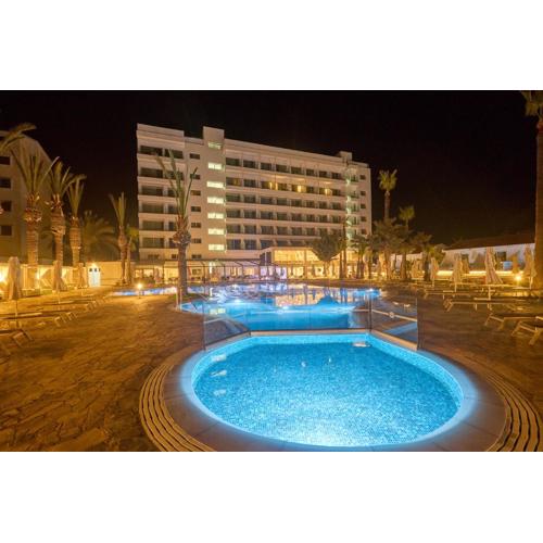 Bohemian Gardens Hotel