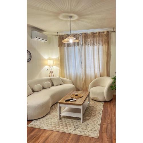 BOHO Cane Apartment