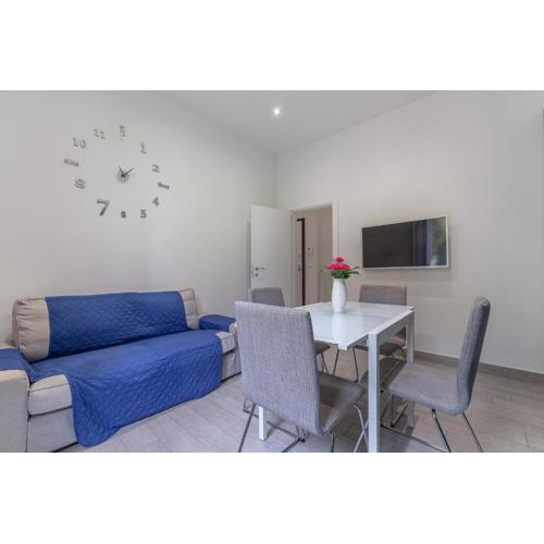 Bolognina Bright Apartment near the station