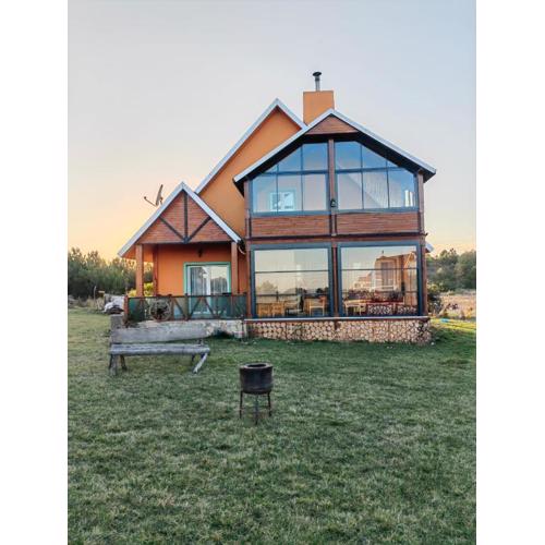 Bolu da orman içinde göl manzaralı villa