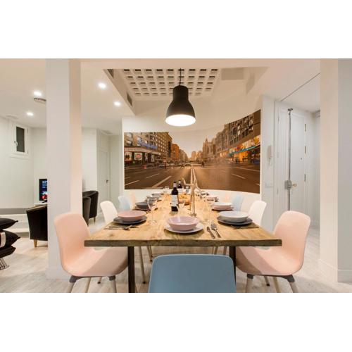 Bookinmadrid com - Cascorro Sq 18 pax