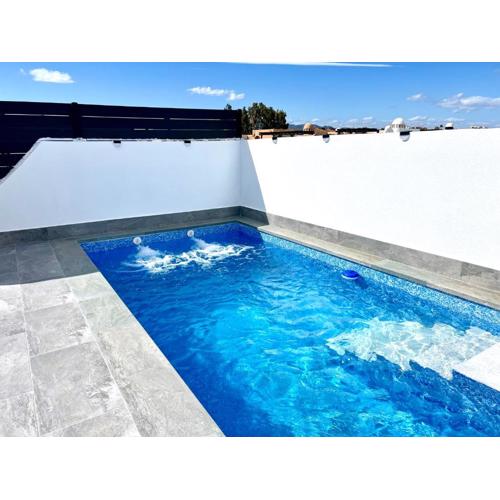 BORA BORA Ático con piscina privada en Paraíso de VERA