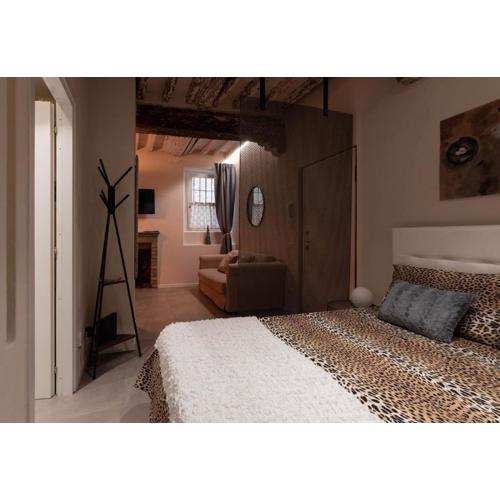 BORGO DEGLI STUDI 7