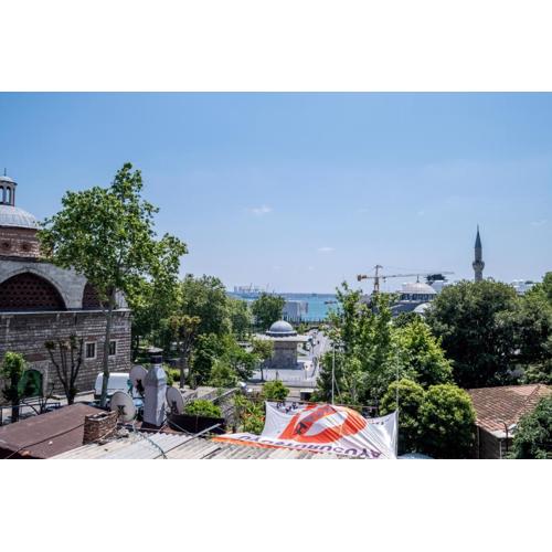 Bosphorus View - Central Location - Spacious 1 Bedroom - Elevator