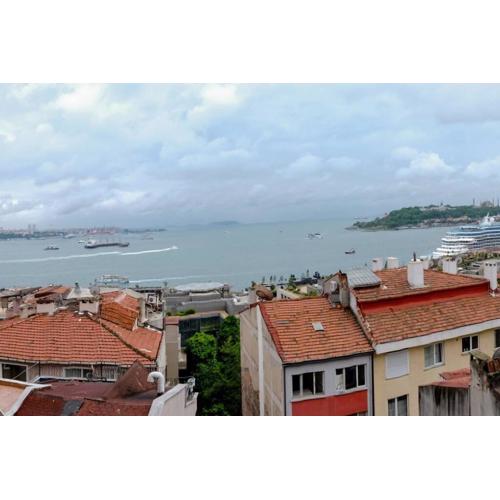 Bosphorus View with 2 Bedrooms and Central Location